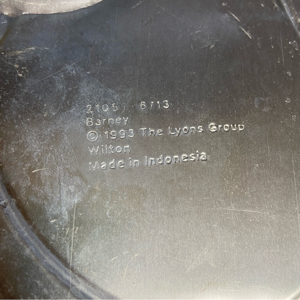 1993 Wilton Barney‎ the Purple Dinosaur Cake Pan  #2105-6713 - Picture 3 of 8